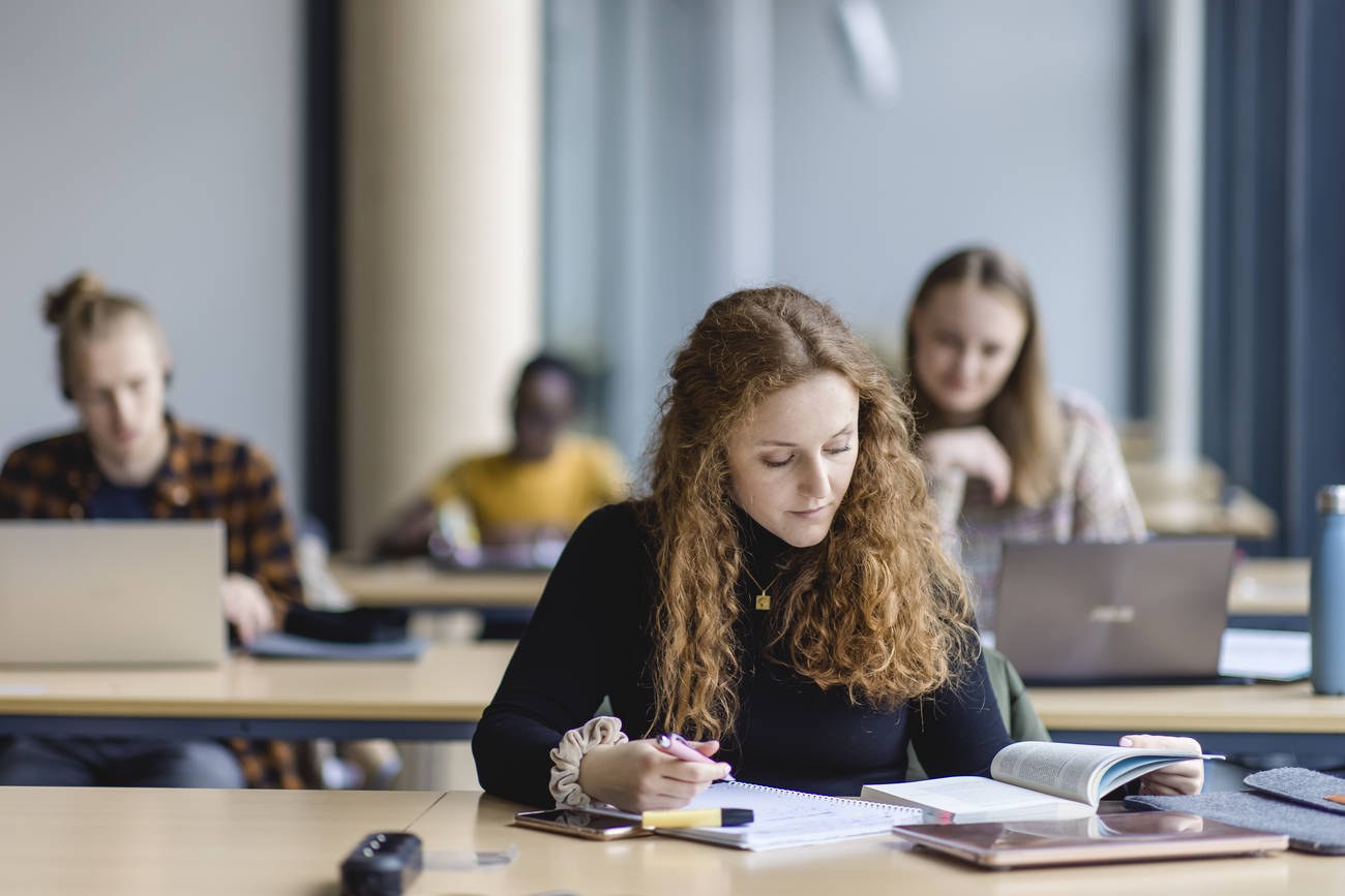 Zu den Modulabschlussprüfungen am FB 1: Bildungswissenschaften müssen Sie sich fristgerecht anmelden. Bild: Universität Koblenz / Katharina Hein