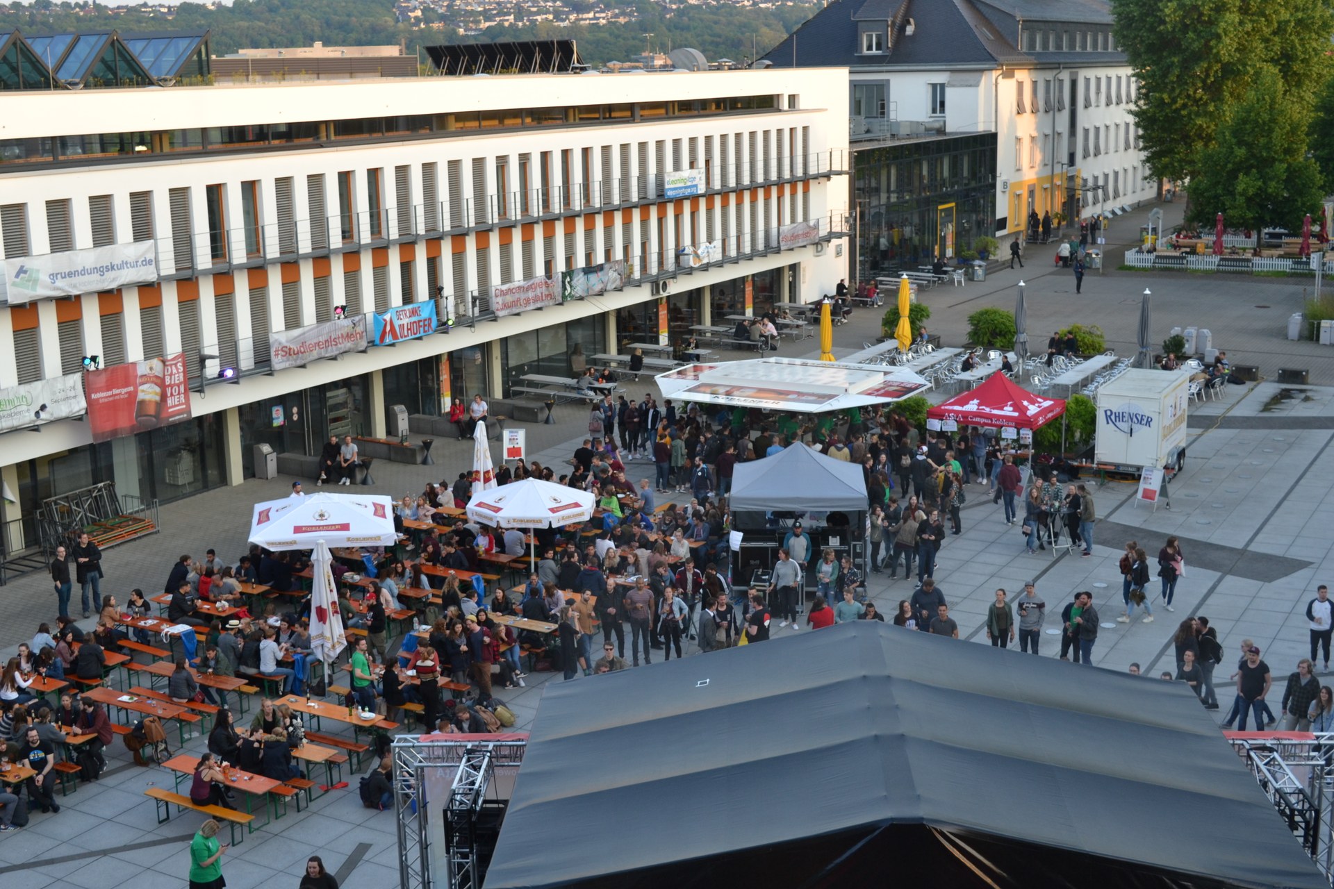 Einwöchige SommerUni Lockt Mit Vielfältigem Kulturprogramm ...