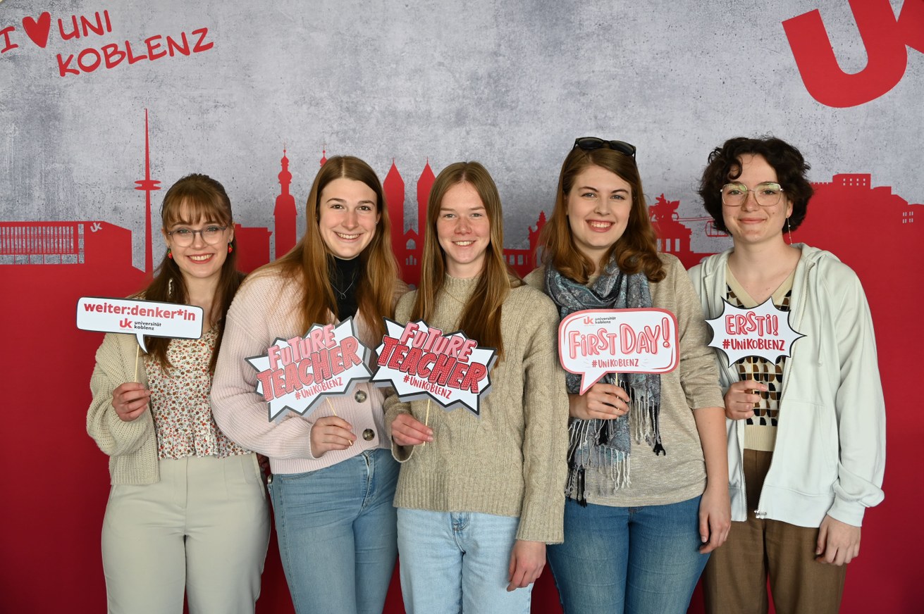 Die neuen Studierenden erwartet ein umfangreiches Informations- und Kennenlernprogramm auf dem Campus.